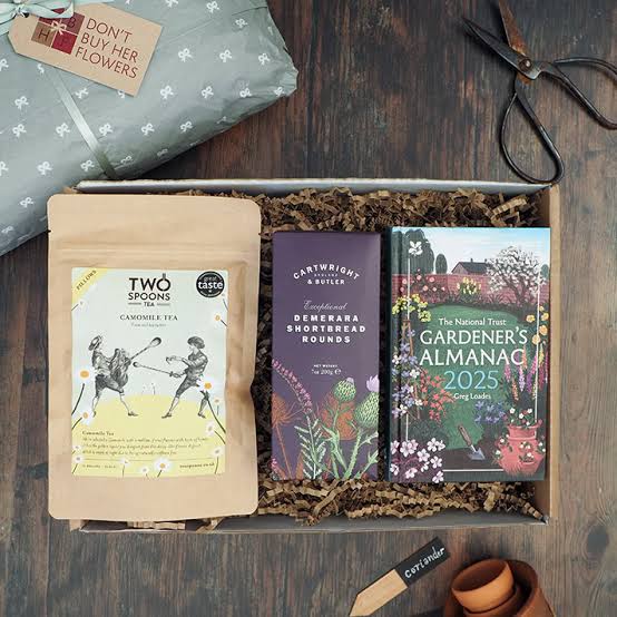 Gardening Gift Box β Relaxing Gardening Hamper for Garden Lovers